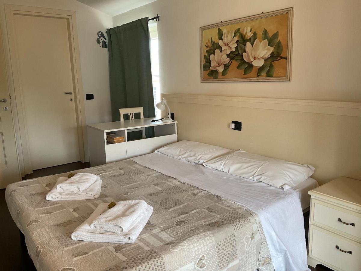 Villa Indipendente A Pochi Passi Dal Lago San Felice del Benaco Eksteriør billede