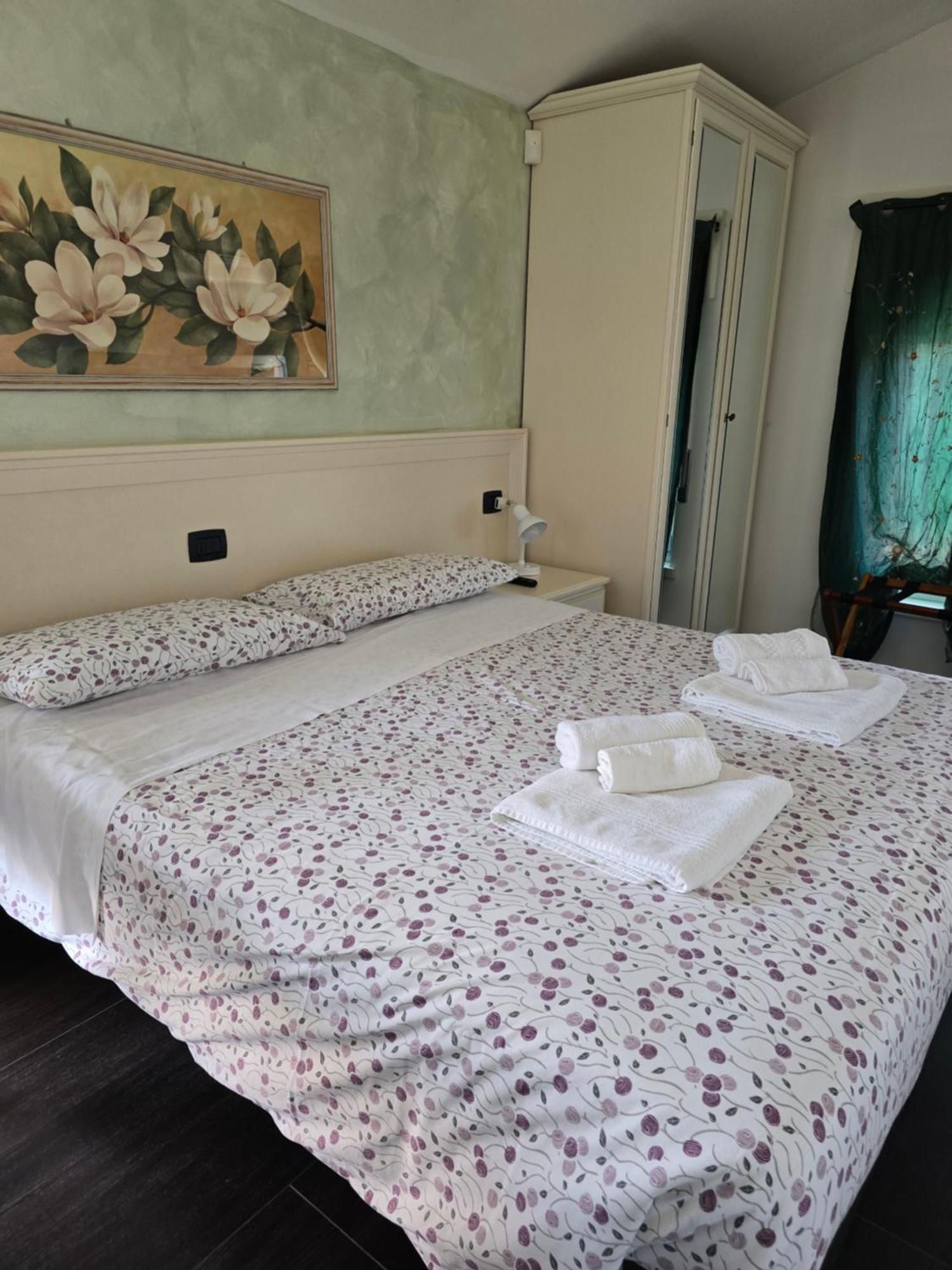 Villa Indipendente A Pochi Passi Dal Lago San Felice del Benaco Eksteriør billede
