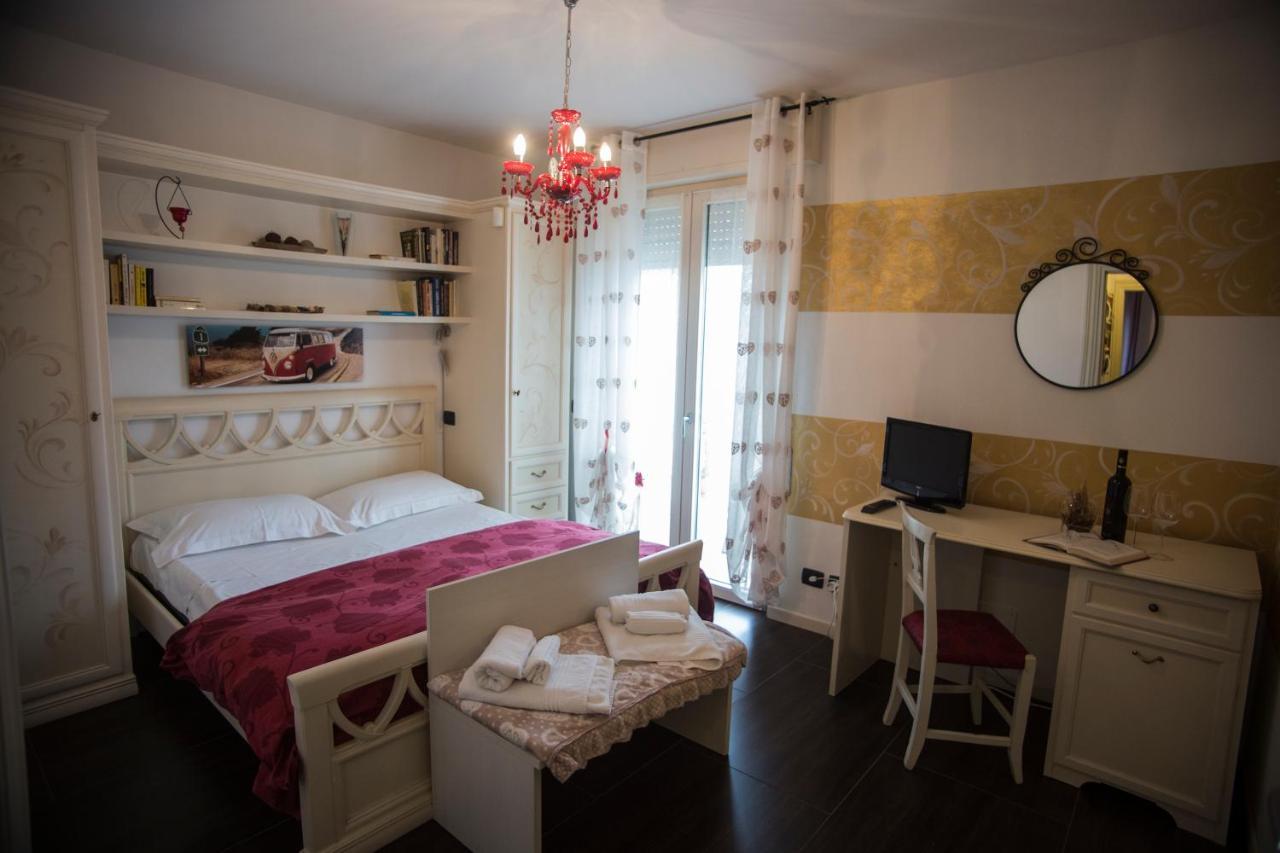 Villa Indipendente A Pochi Passi Dal Lago San Felice del Benaco Eksteriør billede